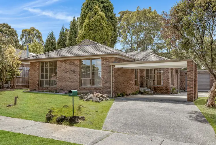 24 Helsal Drive, Wantirna South VIC 3152