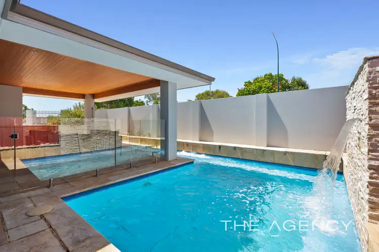 Second view of Homely house listing, 52 Davy Street, Alfred Cove WA 6154