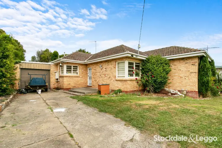 5 Sinclair Avenue, Morwell VIC 3840
