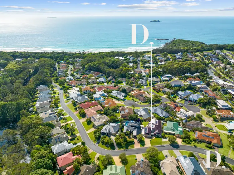 10 Crystal Drive, Sapphire Beach NSW 2450