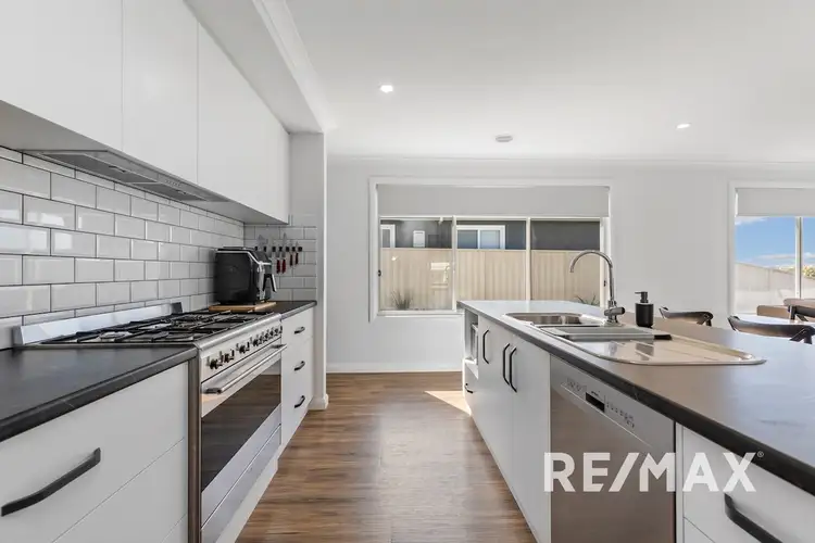 Fifth view of Homely house listing, 2 Willie Ploma Place, Gobbagombalin NSW 2650