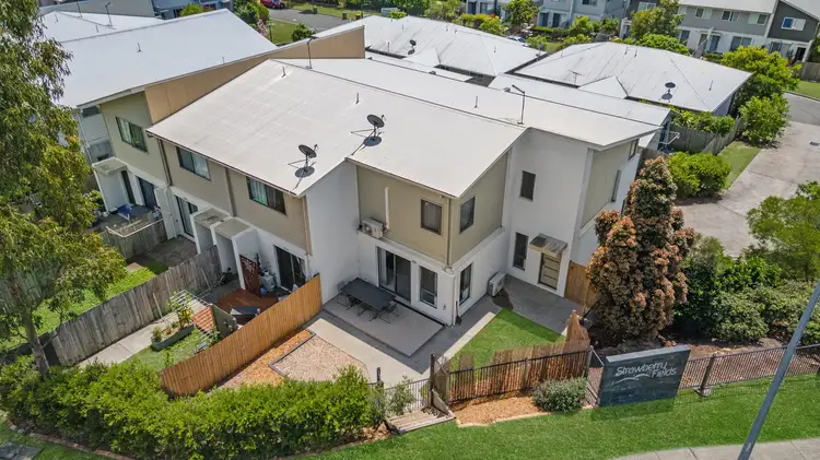 1/2 Tayla Street, Pimpama QLD 4209