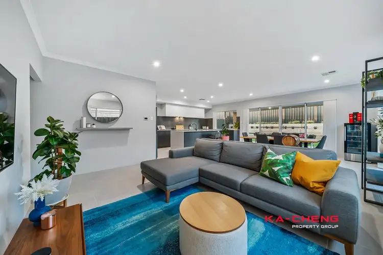 18 Sugargum Rise, Kiara WA 6054