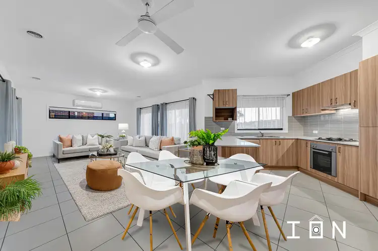 92 Mackillop Way, Clyde North VIC 3978