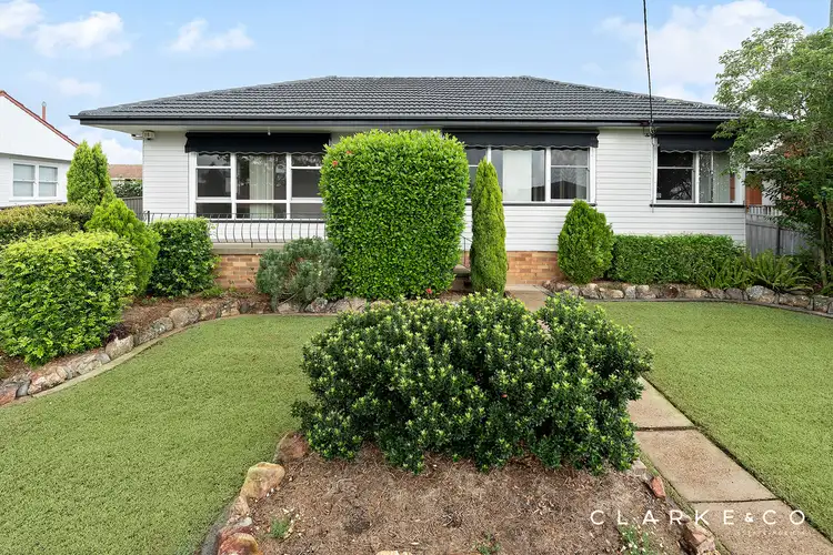 24 Crisp Avenue, Rutherford NSW 2320