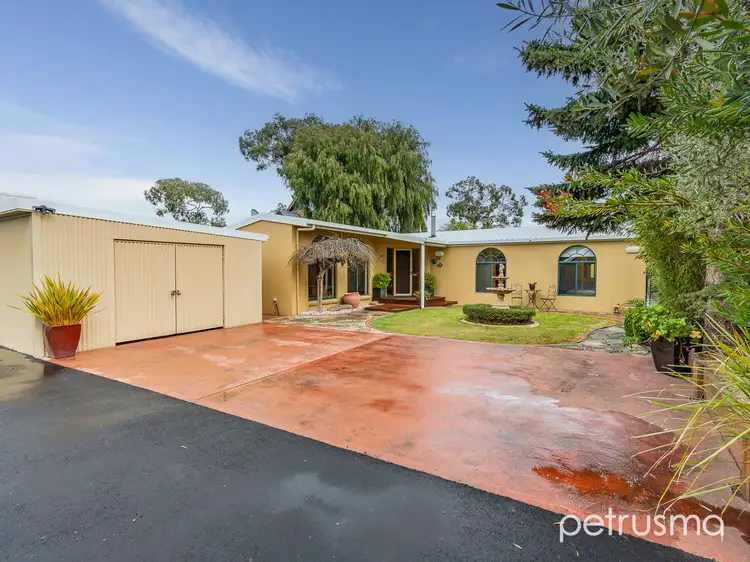 2/44 Surf Road, Seven Mile Beach TAS 7170
