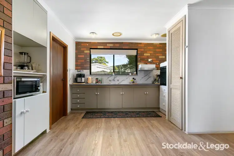 Fifth view of Homely unit listing, 2/41 Waratah Drive, Morwell VIC 3840