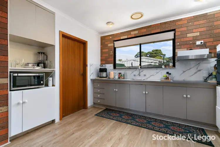 Sixth view of Homely unit listing, 2/41 Waratah Drive, Morwell VIC 3840