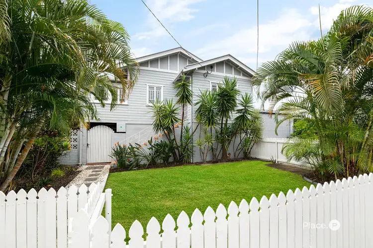 23 Tenth Avenue, Coorparoo QLD 4151