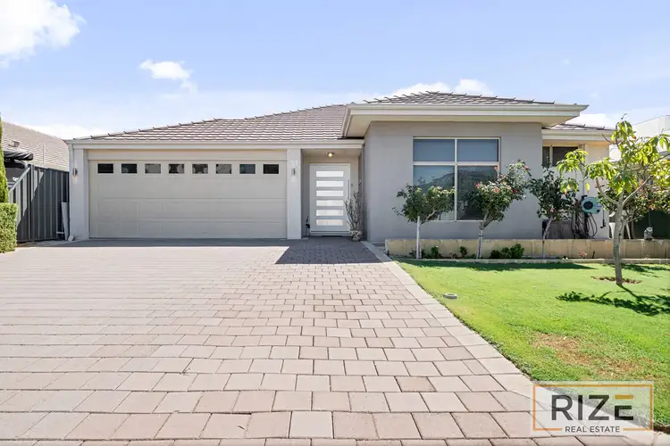 21 Nullagine Road, Banksia Grove WA 6031