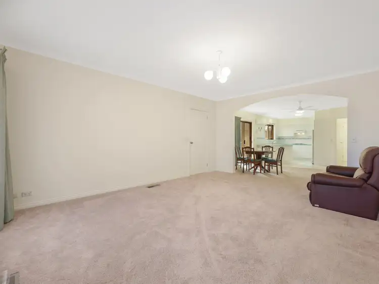 Fourth view of Homely house listing, 2/8 Kingsway Court, Warrnambool VIC 3280