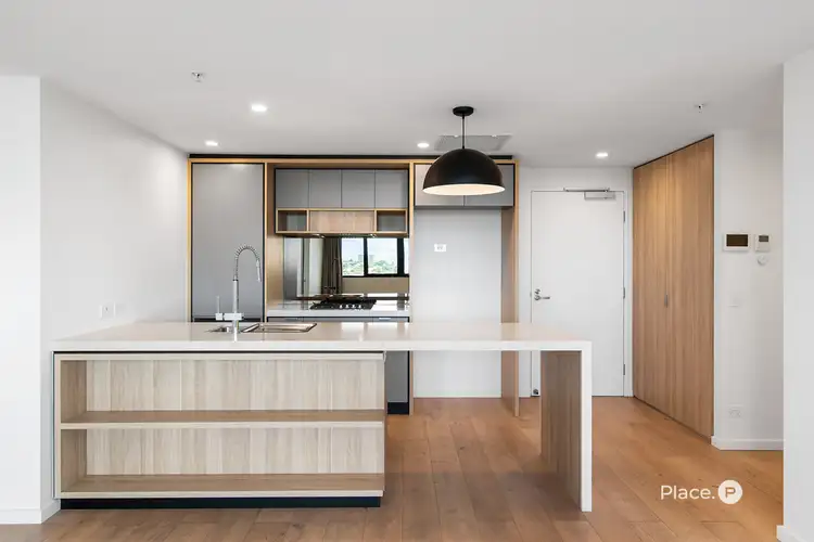 507/17 Deshon Street, Woolloongabba QLD 4102