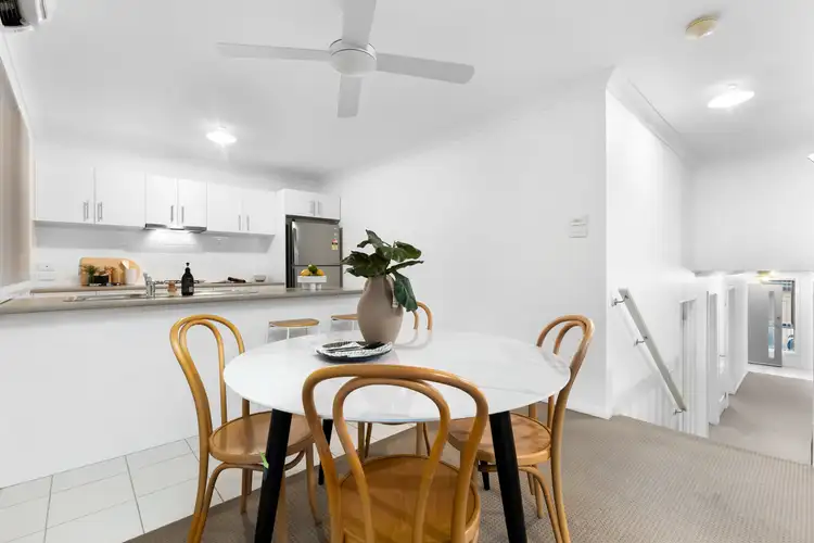 Sixth view of Homely apartment listing, 2/8 Merrivale Road, Mount Hutton NSW 2290