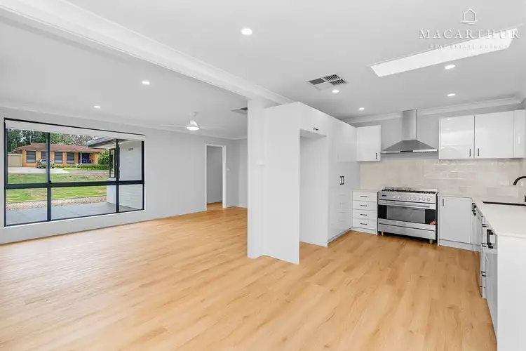 Second view of Homely house listing, 10 Walana Crescent, Kooringal NSW 2650