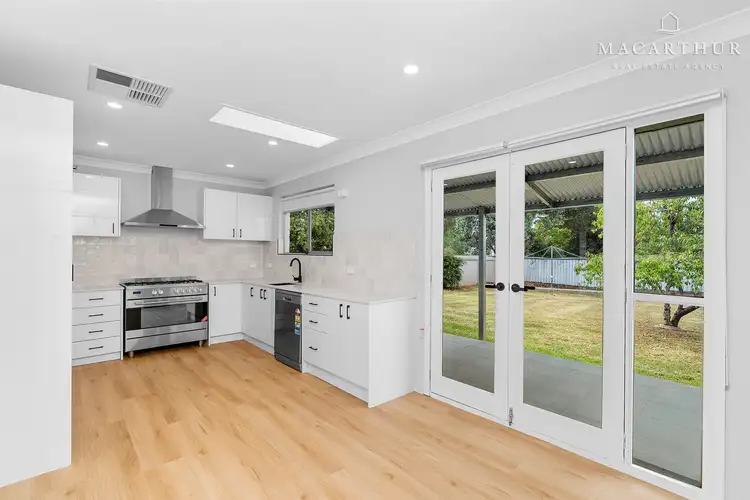 Sixth view of Homely house listing, 10 Walana Crescent, Kooringal NSW 2650