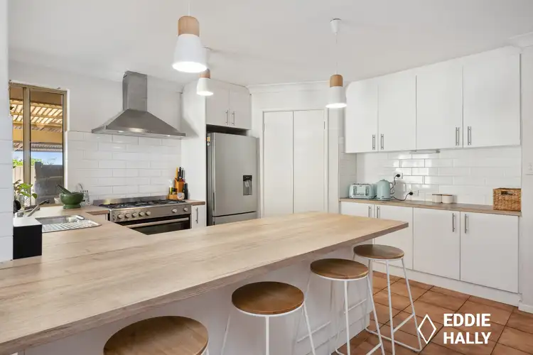 Second view of Homely house listing, 7 Salvia Court, Yangebup WA 6164