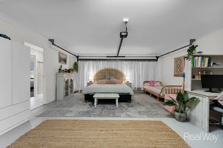 16 Logging Crescent, Spring Mountain QLD 4300