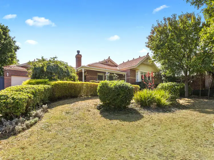 7 Lynn Close, Mornington VIC 3931