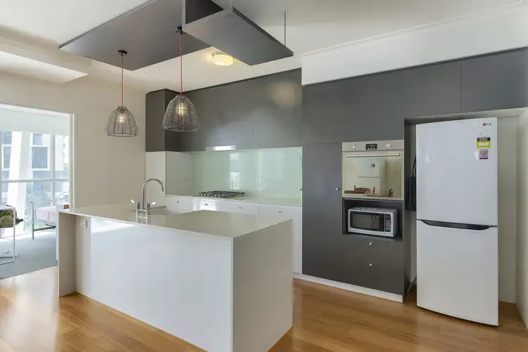 Main view of Homely unit listing, 203/45 Boundary Street, South Brisbane QLD 4101