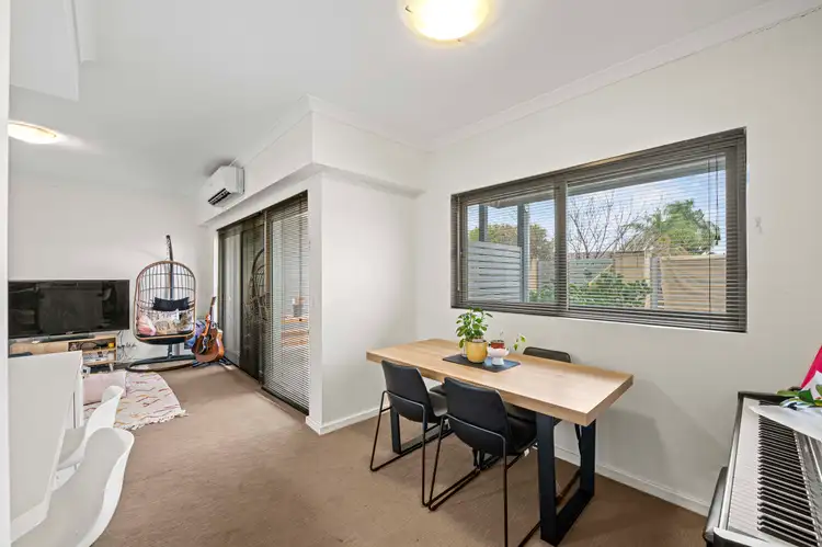 27/7 Streatham Street, Beckenham WA 6107
