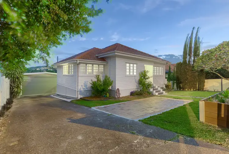 36 Marshall Road, Holland Park West QLD 4121