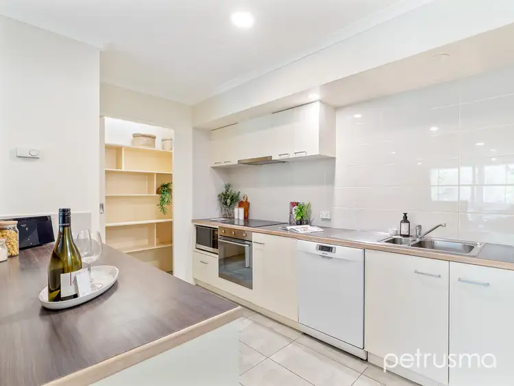 Sixth view of Homely apartment listing, 8/11 Gladstone Street, Battery Point TAS 7004