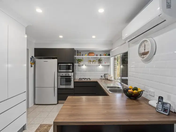 Second view of Homely house listing, 2 Olmo Court, Nerang QLD 4211