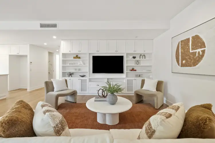 Main view of Homely unit listing, 2/128 Dornoch Terrace, Highgate Hill QLD 4101