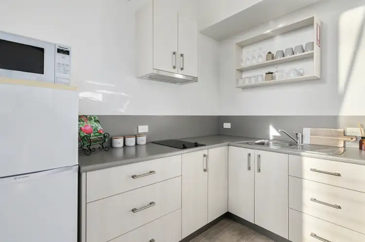 Fifth view of Homely unit listing, 2/1a Waldhorn Drive, Grindelwald TAS 7277