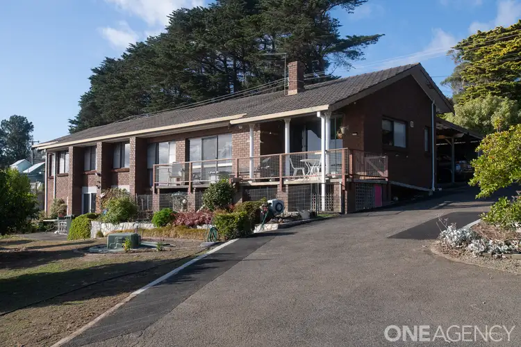 16 Rosevears Drive, Lanena TAS 7275