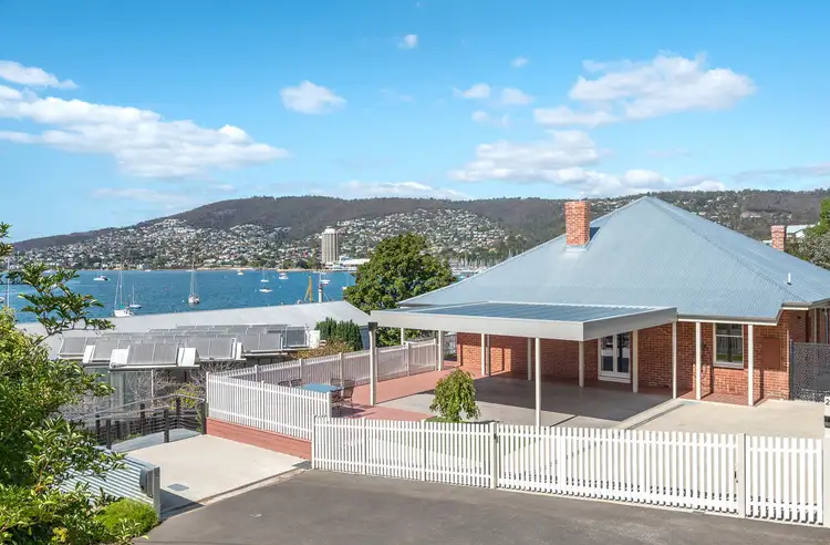 2 Derwent Lane, Battery Point TAS 7004