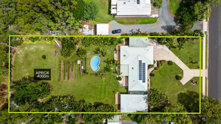 111 Garden Drive, Urangan QLD 4655