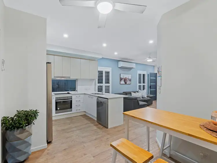 Sixth view of Homely unit listing, 17/5-9 Victor Street, Birkdale QLD 4159