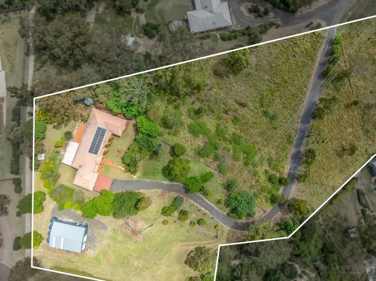 10 Traverston Court, Preston QLD 4352