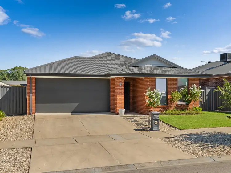 30 Currawong Drive, Wangaratta VIC 3677