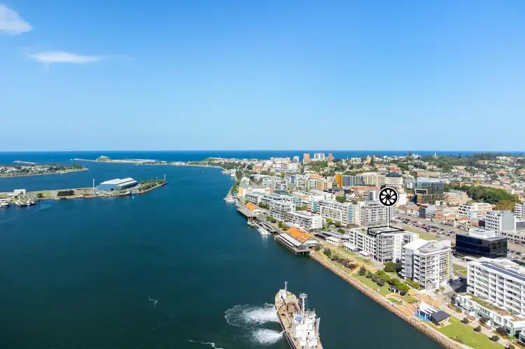 601/17 Honeysuckle Drive, Newcastle NSW 2300