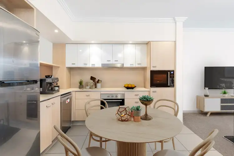 172/1-7 Moores Crescent, Varsity Lakes QLD 4227