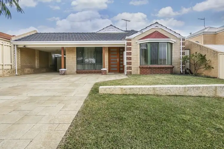 4 Doncaster Square, Currambine WA 6028