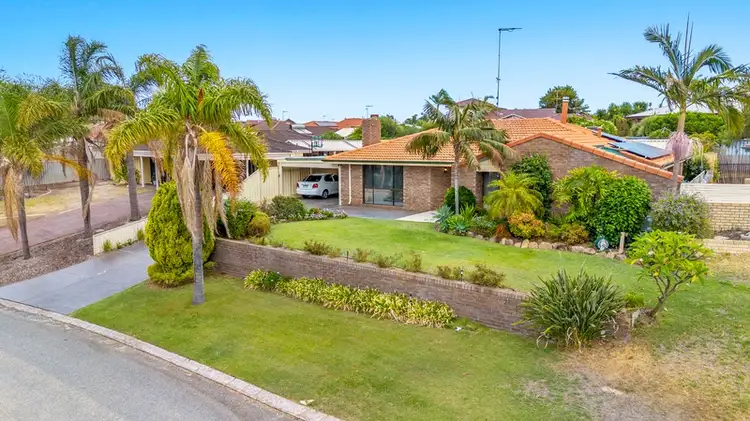 10 Tarata Close, Halls Head WA 6210