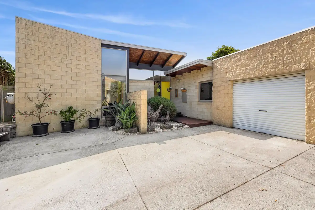 Main view of Homely unit listing, 2/18 Foam Court, Torquay VIC 3228