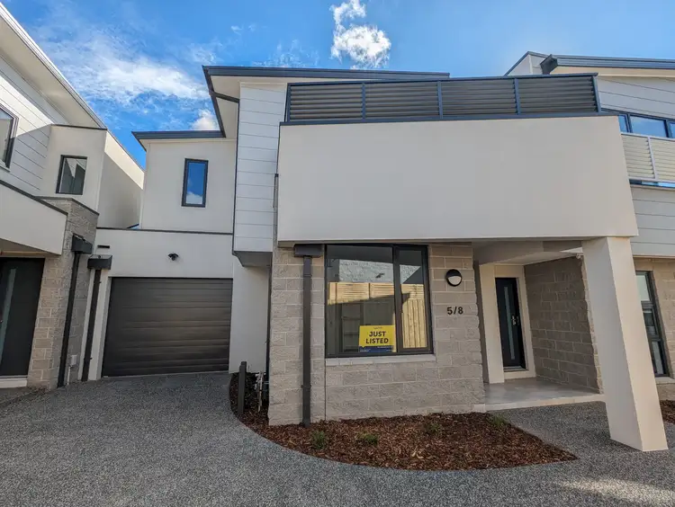 Main view of Homely townhouse listing, 5/8 Wilson Street, Rosebud VIC 3939