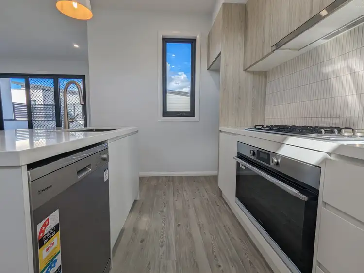 Fourth view of Homely townhouse listing, 5/8 Wilson Street, Rosebud VIC 3939