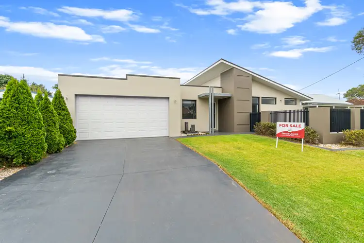 Main view of Homely house listing, 10 Fitzroy Street, Sale VIC 3850