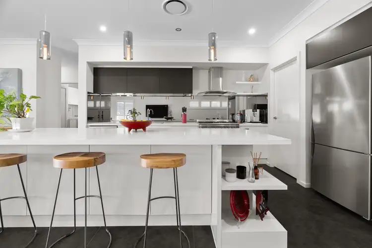 10 Jabiru Drive, Fern Bay NSW 2295