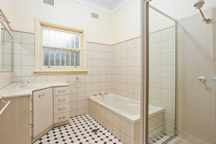 Sixth view of Homely house listing, 6 Langson Avenue, Figtree NSW 2525