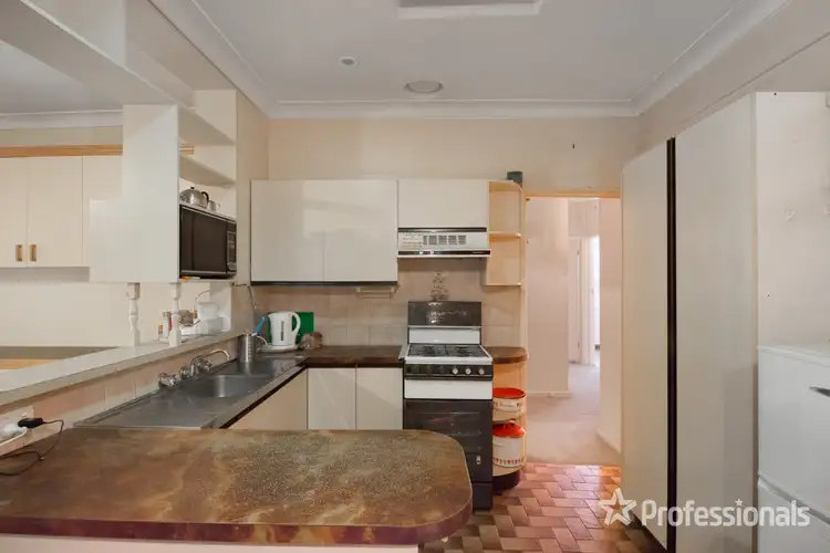 Sixth view of Homely house listing, 11 Higgins Avenue, Wagga Wagga NSW 2650