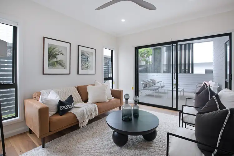 Sixth view of Homely townhouse listing, 2/11 Berge Street, Mount Gravatt QLD 4122