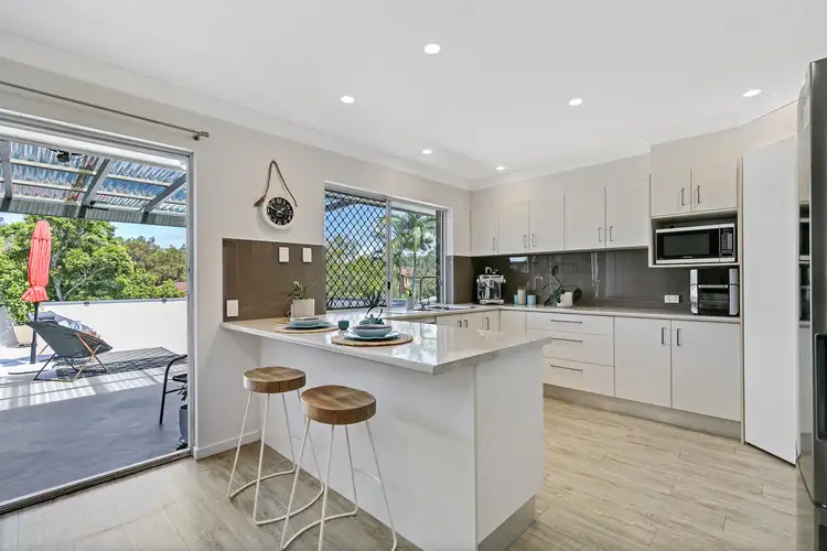 Sixth view of Homely unit listing, 2/7 Carrothool Place, Mooloolaba QLD 4557