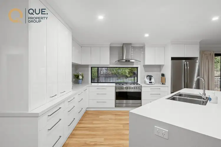 Fifth view of Homely house listing, 15 Klinberg Court, West Albury NSW 2640