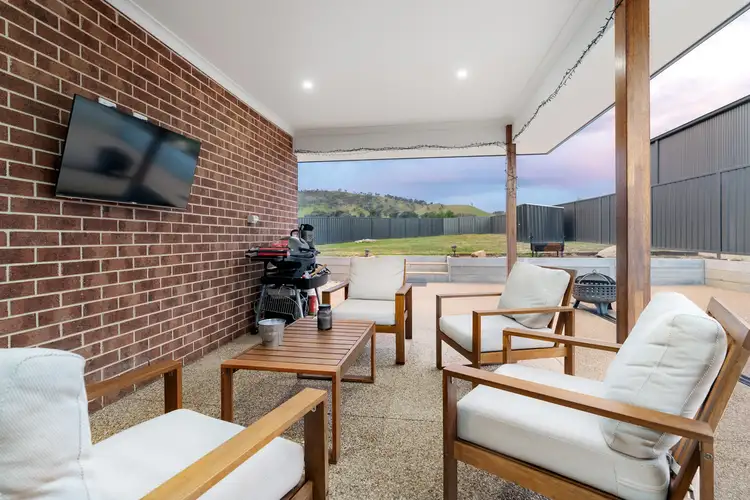 3 Davis Court, Tangambalanga VIC 3691